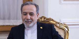 وزير الخارجية الإيراني يزور سلطنة عُمان لبحث تطورات مضيق هرمز - وكالة البوصلة الإخبارية