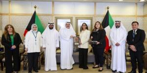 وزير الصحة الكويتي يكرم المستشفيات المعتمدة ضمن مبادرة «المستشفى الصديق للطفل» - وكالة البوصلة الإخبارية