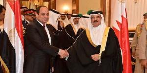 ملك البحرين والرئيس المصري يبحثان تطورات الأوضاع الإقليمية ويؤكدان ضرورة وقف الهجمات الإيرانية - وكالة البوصلة الإخبارية