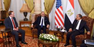 وزير الخارجية يستقبل كبير مستشاري الرئيس الأمريكي للشؤون العربية والأفريقية لبحث التطورات الإقليمية - وكالة البوصلة الإخبارية