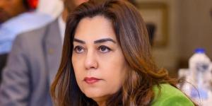 وزيرة التنمية المحلية والبيئة تتلقى تقريراً من مركز سيطرة الشبكة الوطنية للطوارئ بالوزارة لمتابعة تداعيات الهزة الأرضية بالمحافظات - وكالة البوصلة الإخبارية