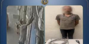 سرقة كابل كهرباء تنتهي بحريق في سيدي جابر، لحظات صادمة وثقتها كاميرات المراقبة - وكالة البوصلة الإخبارية