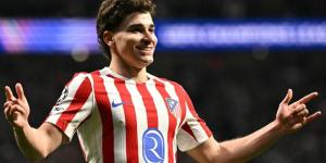 جوليان ألفاريز يدخل في صدام مع أتلتيكو مدريد للانتقال إلى برشلونة - وكالة البوصلة الإخبارية