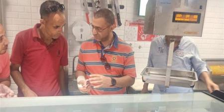 في حملة رقابية بالمنيا، ضبط 463.5 كيلو لحوم ومنتجات غذائية غير صالحة - وكالة البوصلة الإخبارية