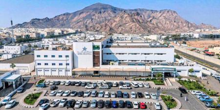 جراحة تنهي معاناة طفل من ورم حميد في الأنف والعين بمستشفى أحد - وكالة البوصلة الإخبارية