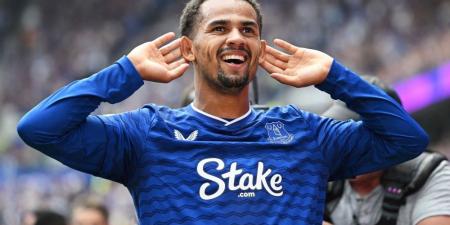 عاجل.. ندياي يبلغ إيفرتون برغبته في الرحيل وسط اهتمام الهلال - وكالة البوصلة الإخبارية