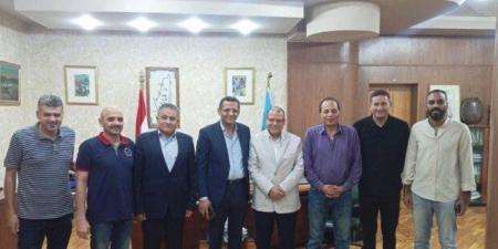 «الصحفيين» تستقبل وفد النقابة العامة للعاملين بالصحافة والإعلام لبحث مواجهة الكيانات الوهمية - وكالة البوصلة الإخبارية
