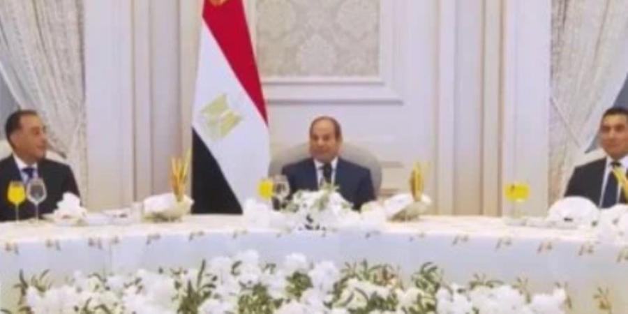 الرئيس السيسي لبعثة الفراعنة: أنتم مصدر فخر للمصريين وما قدمتموه يستحق كل التقدير - وكالة البوصلة الإخبارية