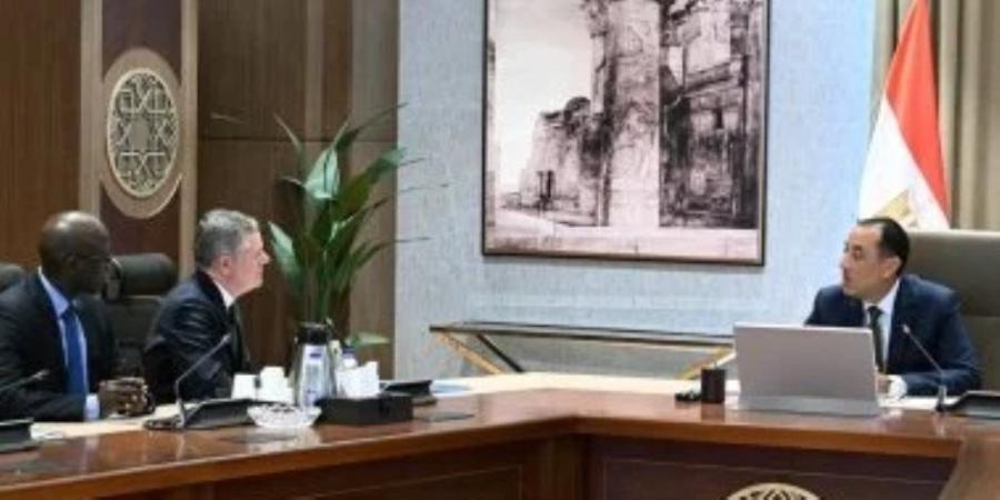 رئيس الوزراء يلتقى العضو المنتدب وكبير مسئولى المعرفة بمجموعة البنك الدولى - وكالة البوصلة الإخبارية