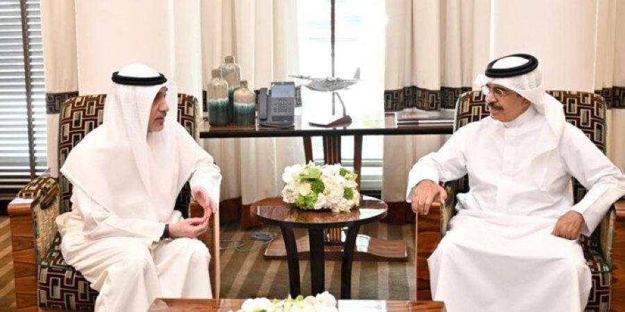 وزير الداخلية الكويتي يبحث مع نظيره البحريني التعاون الأمني المشترك - وكالة البوصلة الإخبارية