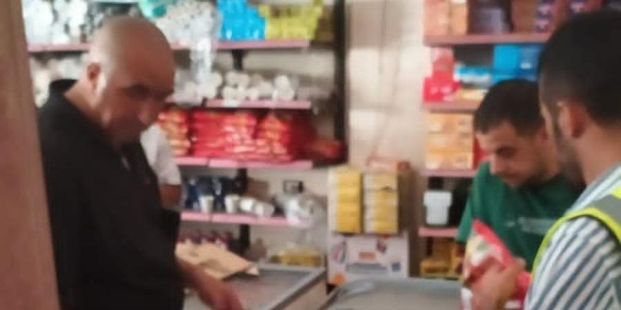 حملات مكثفة على أسواق بئر العبد.. تحرير 4 محاضر مخالفات لضبط الأسعار ومراقبة السلع - وكالة البوصلة الإخبارية