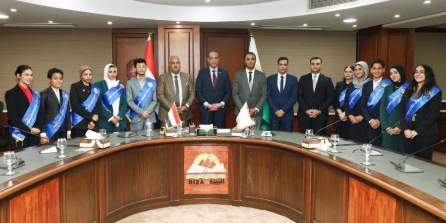محافظ الجيزة يستقبل وفدًا من "برلمان الشيوخ والشباب" بمناسبة الذكرى الثالثة عشرة لثورة 30 يونيو - وكالة البوصلة الإخبارية