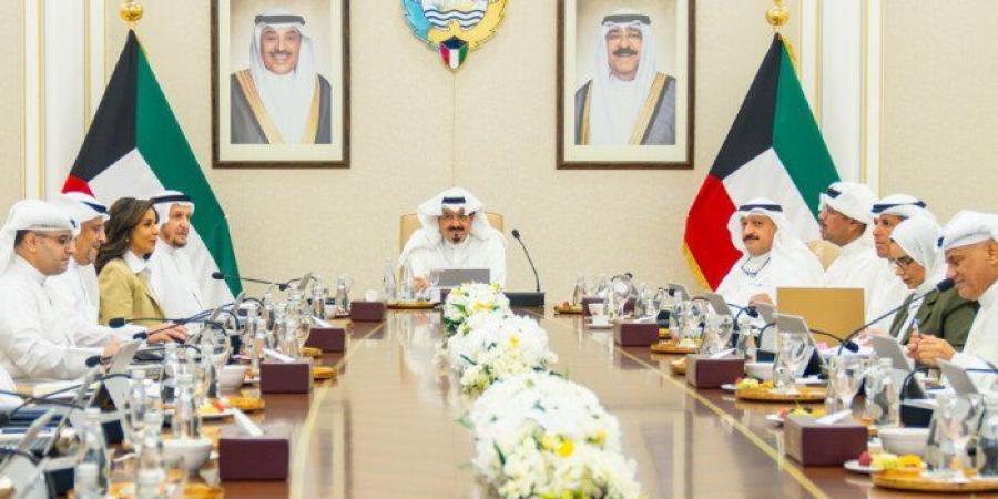 مجلس الوزراء الكويتي: اعتداءات إيران ووكلائها انتهاك صارخ لسيادة الكويت ونحتفظ بحق اتخاذ ما يلزم لحماية أمننا - وكالة البوصلة الإخبارية