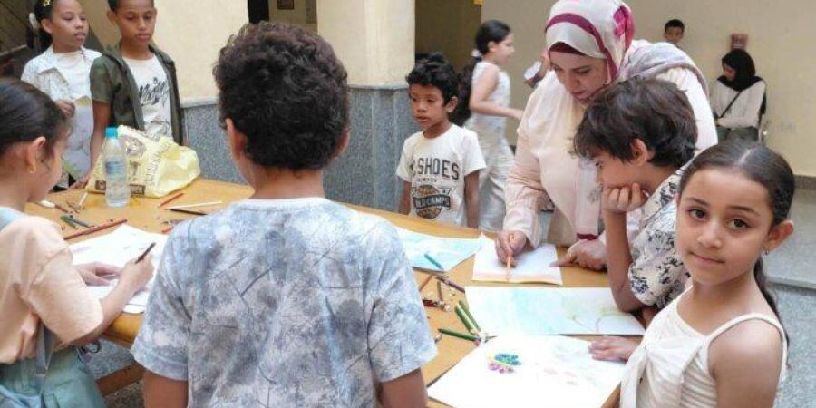 ثقافة البحر الأحمر تواصل أنشطتها بالغردقة بمحاضرات توعوية وورش فنية وأمسيات أدبية - وكالة البوصلة الإخبارية