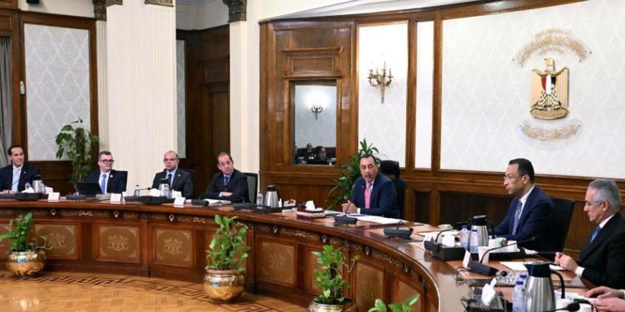 مدبولي يتابع تنفيذ تكليفات الرئيس بشأن التوسع في التحول الرقمى لحماية المال العام ورفع كفاءة مؤسسات الدولة - وكالة البوصلة الإخبارية