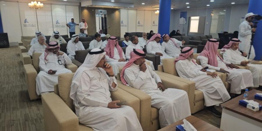 فيديو| نحالو الشرقية لـ«اليوم»: تأهيل 50 شابًا لدعم إنتاج عسل المانجروف - وكالة البوصلة الإخبارية