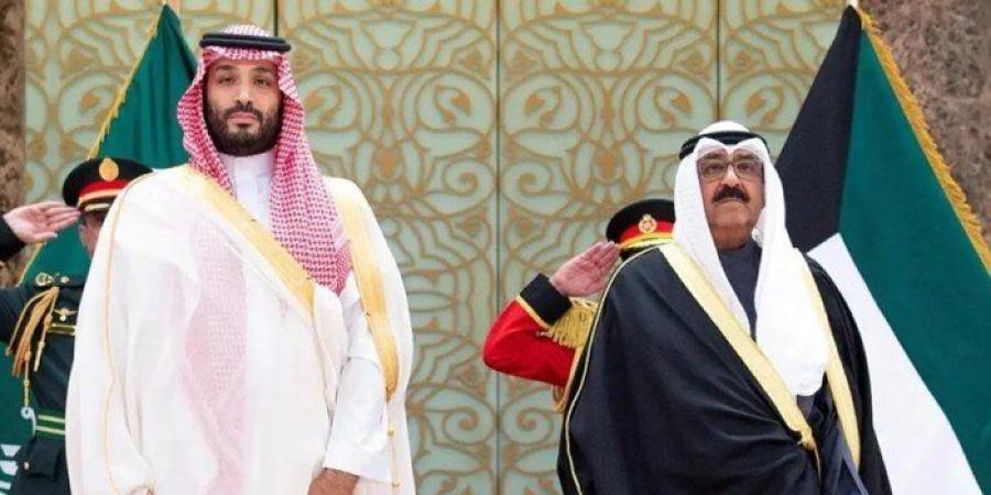 أمير الكويت وولي العهد السعودي يبحثان هاتفيا تطورات الأوضاع في المنطقة - وكالة البوصلة الإخبارية