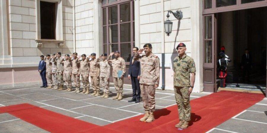 الكويت وإيطاليا تبحثان التعاون العسكري وتعزيز الشراكة الدفاعية الاستراتيجية - وكالة البوصلة الإخبارية