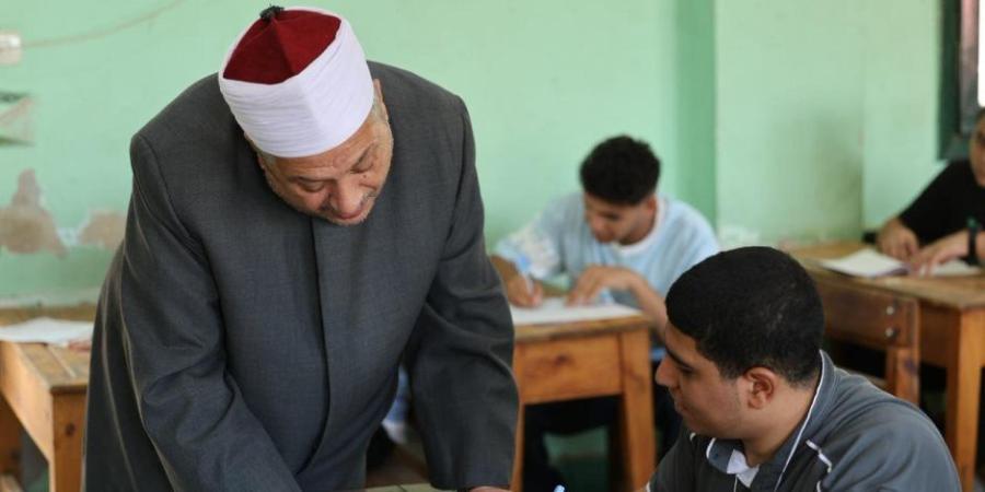 القائم بعمل وكيل الأزهر: نجاح الثانوية الأزهرية ثمرة جهود مؤسسة كاملة.. والطالب صاحب رسالة - وكالة البوصلة الإخبارية