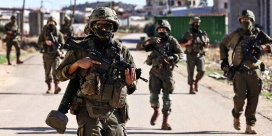 جيش الاحتلال يعلن اغتيال قائد سرب المسيرات التابع للفصائل الفلسطينية في غزة - وكالة البوصلة الإخبارية