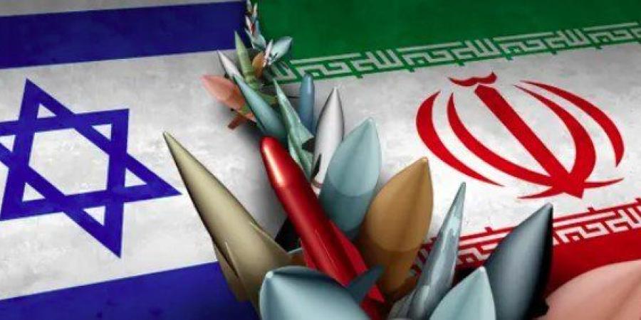 دبلوماسية أمريكية سابقة: إسرائيل تسعى للمشاركة في الحرب ضد إيران وترامب يرفض - وكالة البوصلة الإخبارية