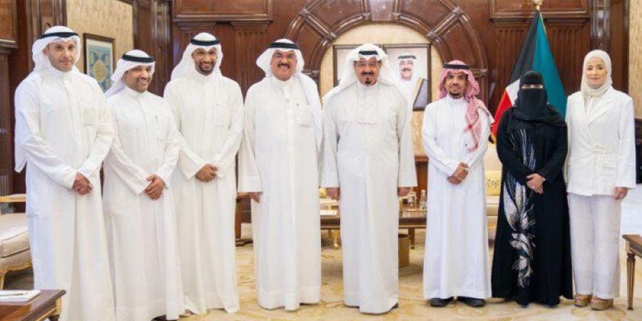 الكويت.. رئيس الوزراء يبحث مع مسؤول من «اليونسكو» تطوير المنظومة التعليمية - وكالة البوصلة الإخبارية