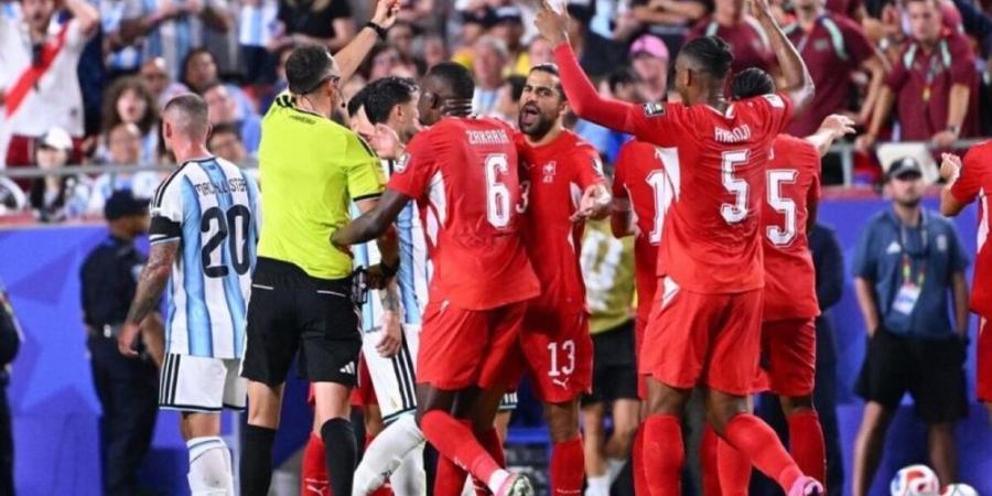 إيفاب يقر بخطأ طرد إيمبولو في مواجهة الأرجنتين بمونديال 2026 - وكالة البوصلة الإخبارية