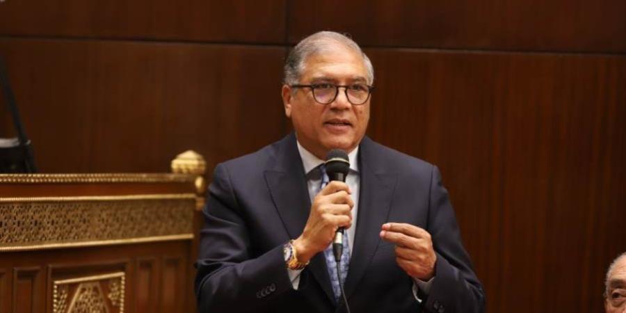 بعد بيان الحكومة عن حادث ميناء دمياط.. حزب السادات يشيد بشفافية الدولة ويثمن دور الإعلام الوطني - وكالة البوصلة الإخبارية