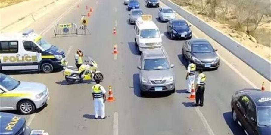 القبض على 32 سائقا لتعاطيهم المخدرات في حملات مرورية خلال 24 ساعة - وكالة البوصلة الإخبارية