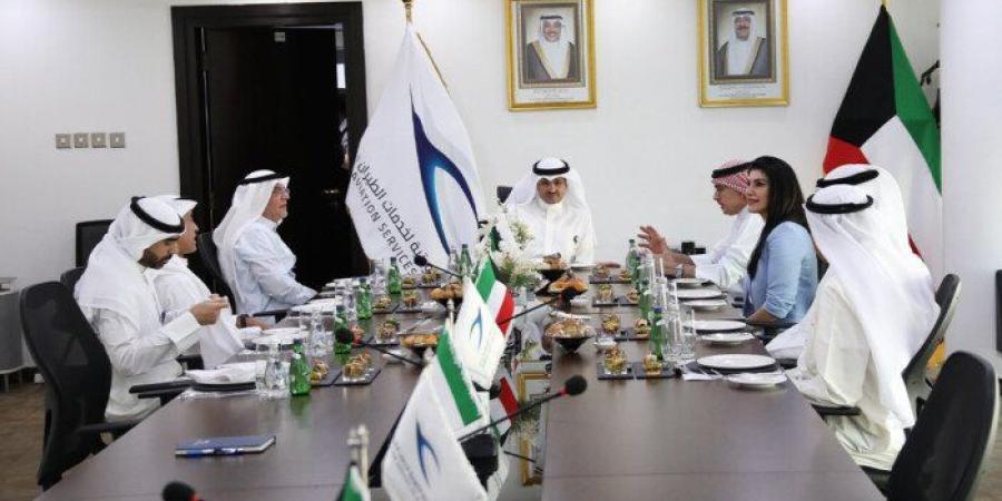 الشركة الكويتية لخدمات الطيران تبحث مع جمعية الهلال الأحمر سُبل تعزيز التعاون المشترك - وكالة البوصلة الإخبارية