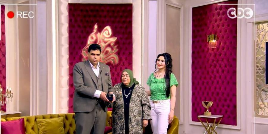 "برنامج جوهرة مصرية".. تكريم الأم المثالية بالقلادة الذهبية.. سمر الدسوقي: بناء الوعي لدى الأجيال الجديدة مسؤولية الإعلام والأسرة - وكالة البوصلة الإخبارية