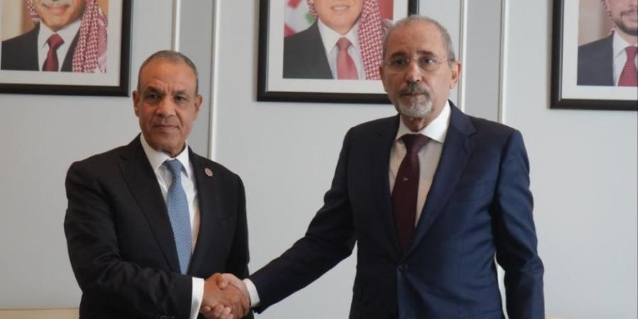 عبد العاطي والصفدي يؤكدان مواصلة التنسيق المصري الأردني ويدعوان لوقف التصعيد في غزة والضفة - وكالة البوصلة الإخبارية