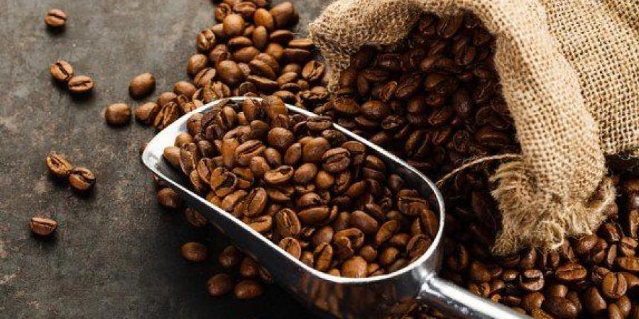 أسعار القهوة العالمية تصعد لأعلى مستوى في 6 أشهر وسط ضغوط المناخ والإمدادات - وكالة البوصلة الإخبارية