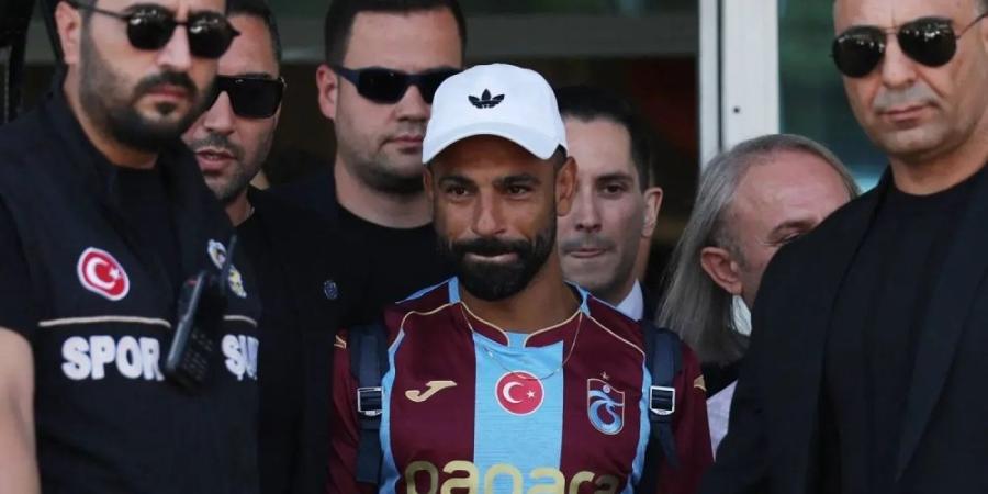 محمد صلاح يخوض التدريب الأول مع طرابزون ومراسم توقيع ولقاء جديد مع الجحماهير - وكالة البوصلة الإخبارية