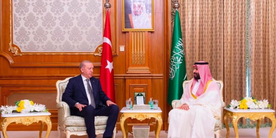 ولي العهد ورئيس تركيا يبحثان أوجه العلاقات وتطويرها في مختلف المجالات - وكالة البوصلة الإخبارية