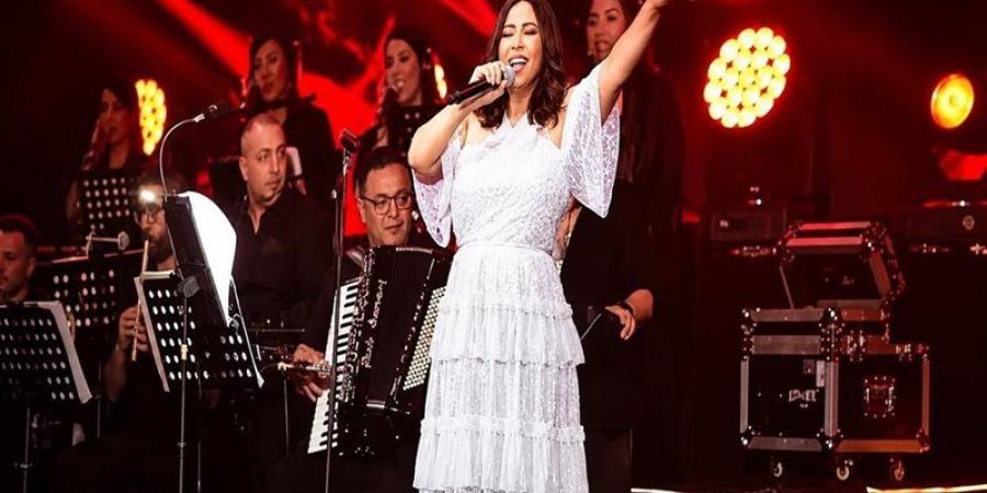 شيرين عبد الوهاب لجمهورها: "الدنيا من غيركم وحشة أوي.. وكلنا صوت مصر" - وكالة البوصلة الإخبارية