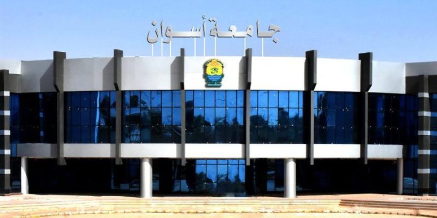 رئيس جامعة أسوان يتوقع ارتفاع نسبة النجاح في أولى طب إلى 60% - وكالة البوصلة الإخبارية