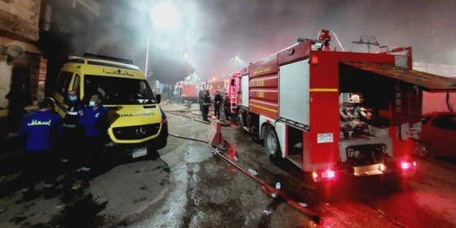 حريق داخل مصنع نسيج بشبرا الخيمة.. والدفع بـ3 سيارات إطفاء للسيطرة على النيران - وكالة البوصلة الإخبارية
