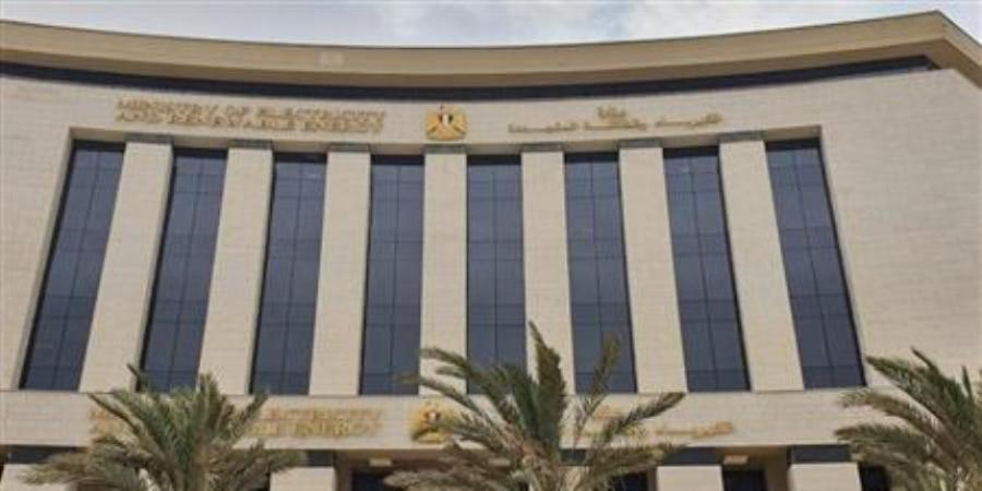 لأول مرة في تاريخها.. الشبكة الموحدة للكهرباء تستوعب أحمالًا بلغت 40 ألف ميجاوات - وكالة البوصلة الإخبارية