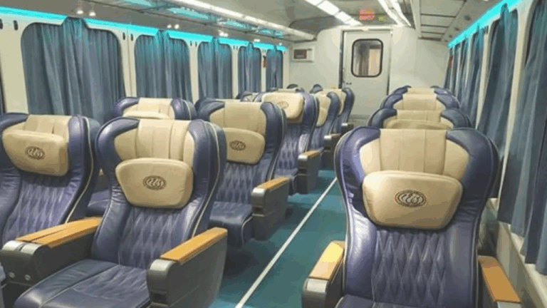 مواعيد قطارات الاسكندرية القاهرة vip للذهاب والعودة في تاريخ يوم 26 من نوفمبر 2025