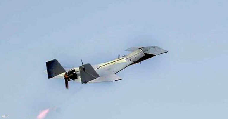 زيلينسكي يتهم روسيا بتقديم طائرات “شاهد” المسيرة لإيران