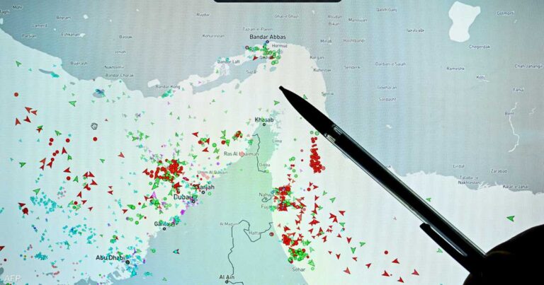 كوريا الجنوبية تتخذ خطوة عسكرية بإرسال سفن حربية إلى مضيق هرمز في رد على تصريحات ترامب