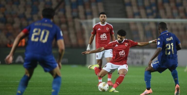 أجواء مشحونة في غرفة ملابس الأهلي بعد خسارة الترجي واتهامات متبادلة بين اللاعبين