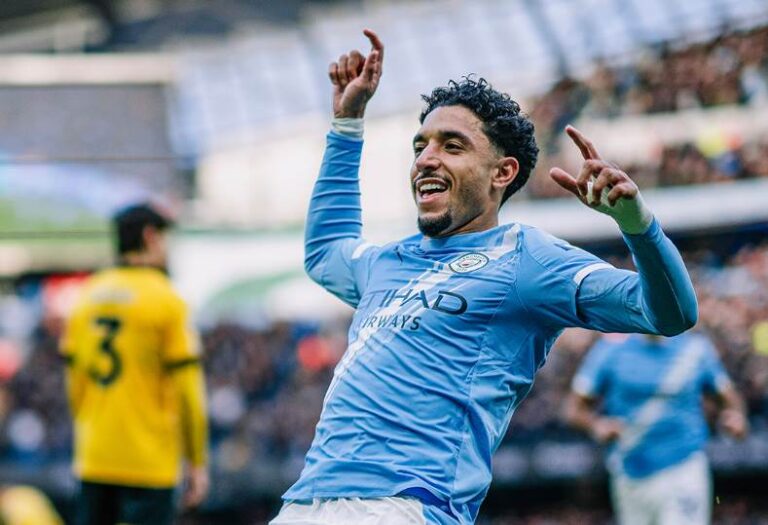 تشكيلة مانشستر سيتي المرتقبة أمام آرسنال في نهائي كأس كاراباو ومصير عمر مرموش