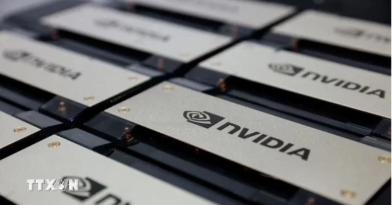 إنفيديا تتوقع تحقيق إيرادات تصل إلى تريليون دولار من تكنولوجيا رقائق الذكاء الاصطناعي