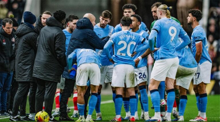 لاعب مانشستر سيتي يخطط للانتقال إلى برشلونة