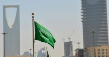 السعودية تمدد تأشيرات الزيارة والعمرة حتى 18 أبريل 2024