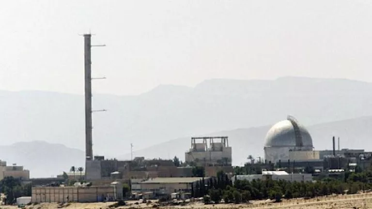إعلام إيراني يكشف عن أسباب هجوم منشأة ديمونا كاستجابة لاستهداف مفاعل نطنز