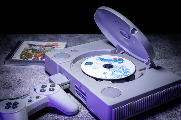 ليغو تطلق مجموعة رائعة من 1911 قطعة لإعادة إحياء منصة بلاي ستيشن 1