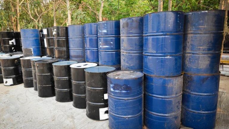 أسعار النفط تنخفض 13% بعد تصريحات ترامب حول النزاع مع إيران